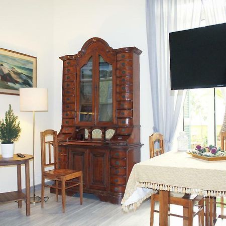La Suite Del Prof Napoli Bagian luar foto