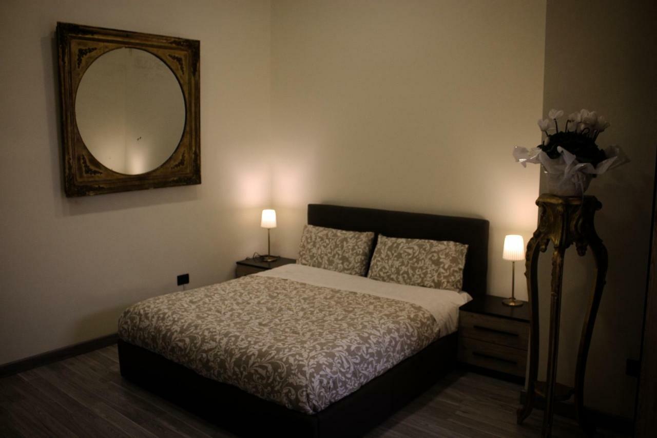 La Suite Del Prof Napoli Bagian luar foto
