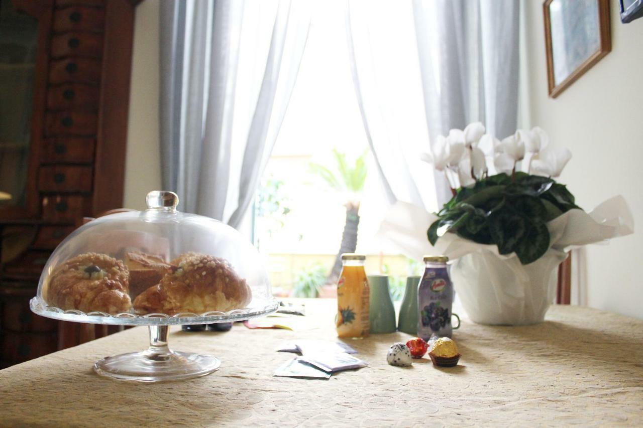 La Suite Del Prof Napoli Bagian luar foto